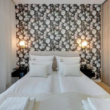 Nowa Motlawa Spa, Pool, Gym & Parking By Downtown Apartments Gdansk Exterior photo