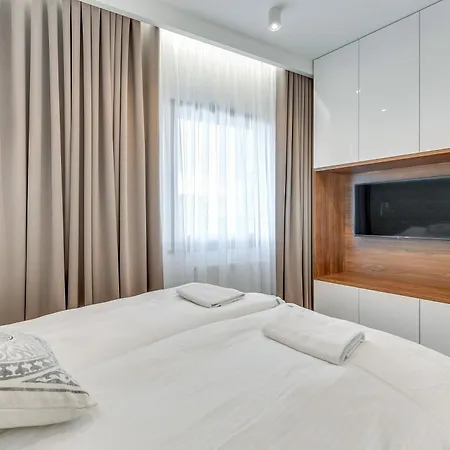 Nowa Motlawa Spa, Pool, Gym & Parking By Downtown Apartments Gdansk Exterior photo