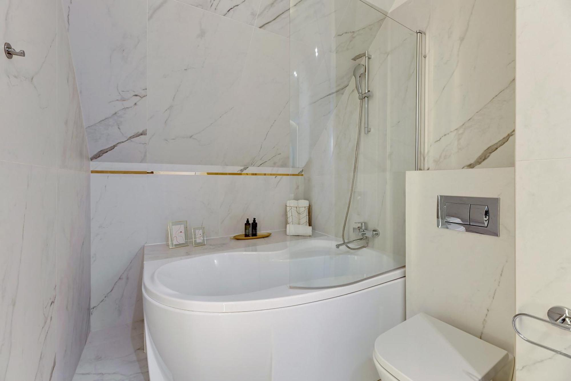 Apartmán Nowa Motlawa Spa, Pool, Gym & Parking By Downtown